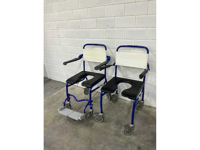 Linido handicare - verrijdbare douchestoel toiletstoel (2x) - afbeelding 3 van  4