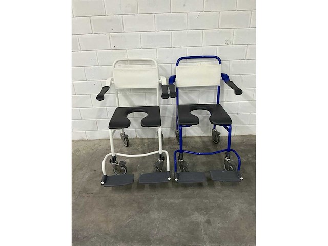 Linido handicare - verrijdbare douchestoel toiletstoel (2x) - afbeelding 2 van  4