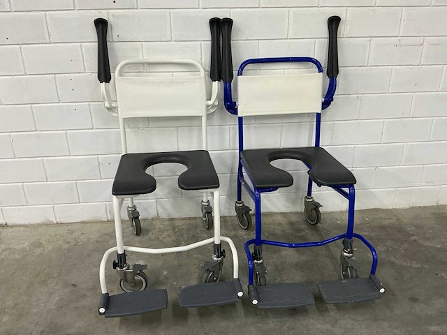 Linido handicare - verrijdbare douchestoel toiletstoel (2x) - afbeelding 4 van  4