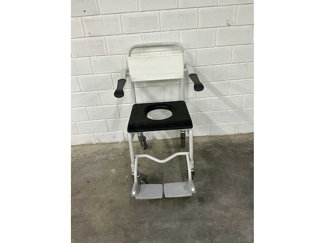 Linido handicare - verrijdbare douchestoel toiletstoel - afbeelding 2 van  3