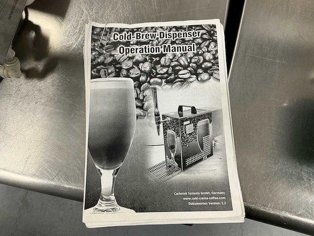 Links cold brewkoffiemachine - afbeelding 6 van  9