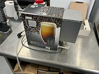 Links cold brewkoffiemachine - afbeelding 4 van  9