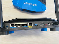 Linksys - router - modem - afbeelding 2 van  3