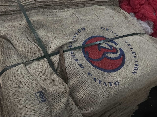 Linnen tas / jutte tas - afbeelding 2 van  4