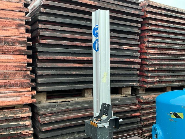 Linos werkstand - afbeelding 3 van  6