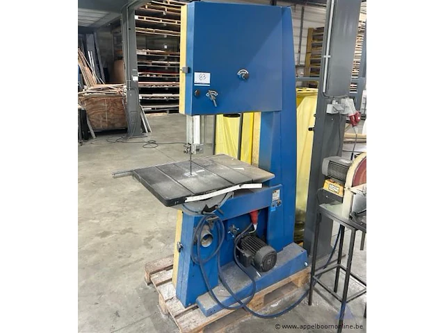 Lintzaagmachine scheppach basato 6-1, bouwjaar 1999, met een vermogen van 2,2 kw en een aansluiting van 400 v (3 fasen). geschikt voor zaagbanden van 10-30 mm breed en 4425 mm lang. - afbeelding 1 van  2