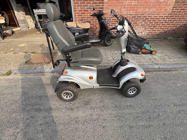 Lion 4 scootmobiel - e-scooter - afbeelding 15 van  18