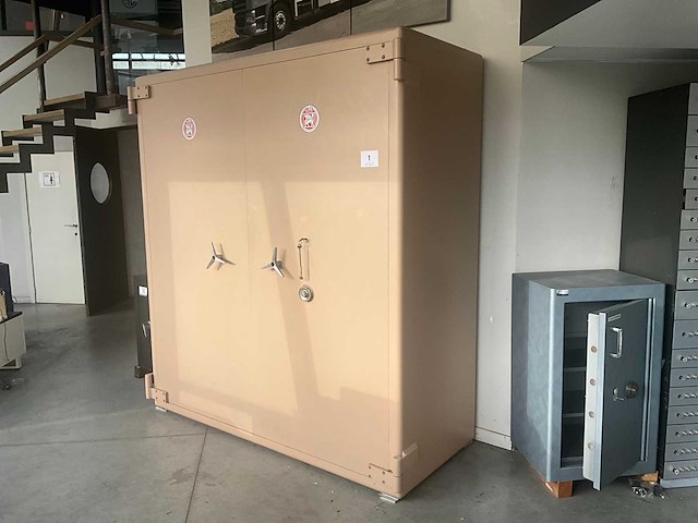 Lips bankkluis - afbeelding 1 van  11