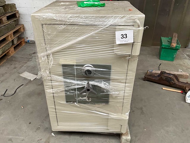 Lips europa kluis - afbeelding 2 van  7