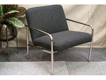 Liquidatie tafels, stoelen & magazijn