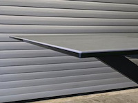 Liquidatie tafels, stoelen & magazijn