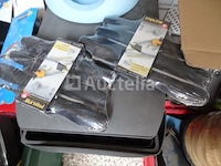 Liquidatie van de inhoud van een doos (zie foto's) - afbeelding 8 van  56