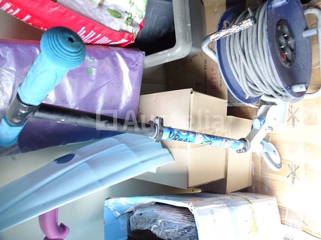 Liquidatie van de inhoud van een doos (zie foto's) - afbeelding 10 van  56