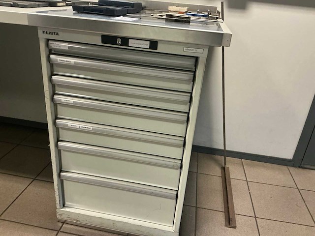 Lista hoekopgesteld bureau met 2 ladekasten - afbeelding 2 van  9