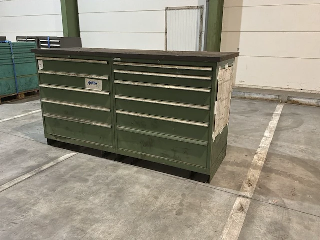 Lista industriële metalen werkbank - afbeelding 1 van  16