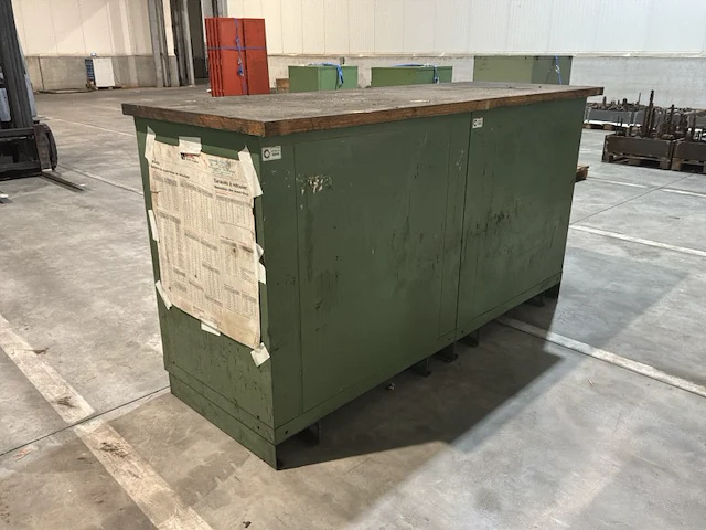 Lista industriële metalen werkbank - afbeelding 12 van  16