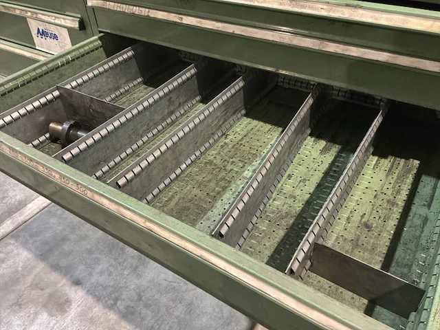 Lista industriële metalen werkbank - afbeelding 14 van  16