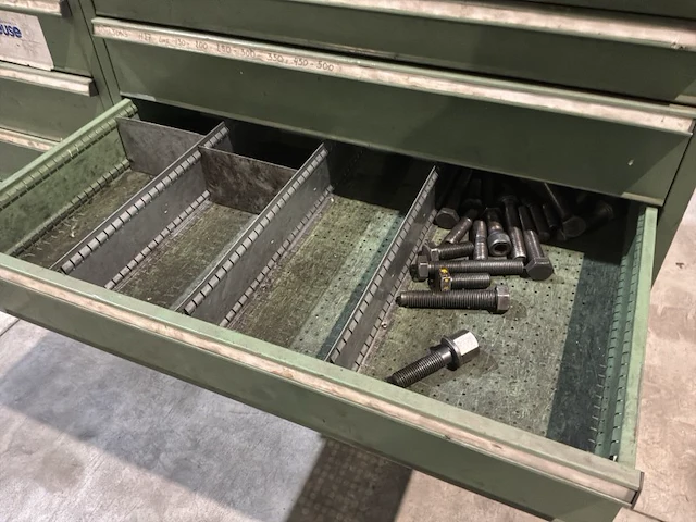 Lista industriële metalen werkbank - afbeelding 16 van  16