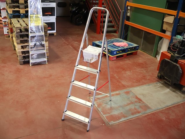 Litan aluminium trapladder - afbeelding 2 van  4