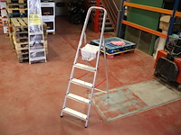 Litan aluminium trapladder - afbeelding 2 van  4