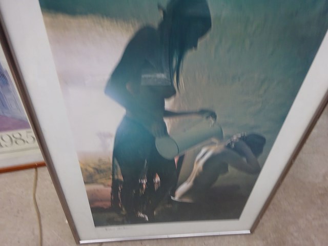 Litho in kader getekend: david hamilton - afbeelding 1 van  2