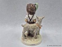 Little goat herder - afbeelding 2 van  3