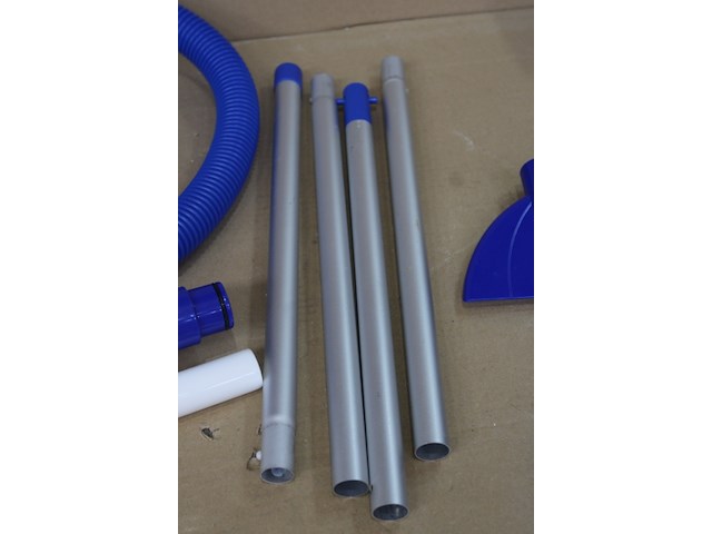 Little vac handstofzuiger voor zwembaden - afbeelding 5 van  6