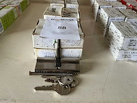 Litto cilinder sloten inclusief 3 sleutels (15x) - afbeelding 1 van  1