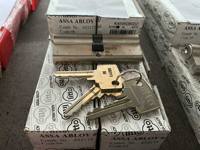 Litto diverse codes cilinder slot inclusief 3 sleutels (15x) - afbeelding 1 van  2