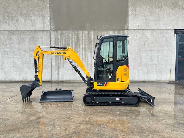 Liugong - 2026 - 9027 fzts - minigraafmachine - afbeelding 45 van  47