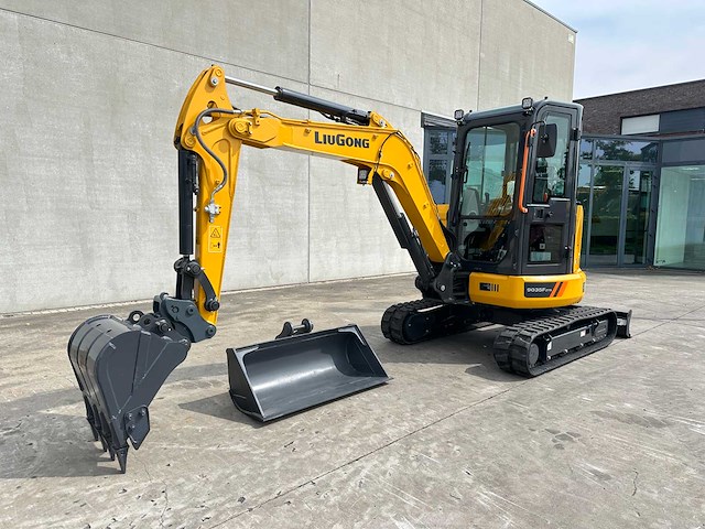 Liugong - 2026 - 9035 fzts - minigraafmachine - afbeelding 1 van  50