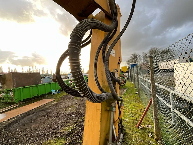 Liugong 908c - rupsgraafmachine - afbeelding 16 van  37