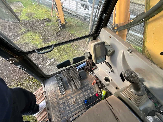 Liugong 908c - rupsgraafmachine - afbeelding 28 van  37
