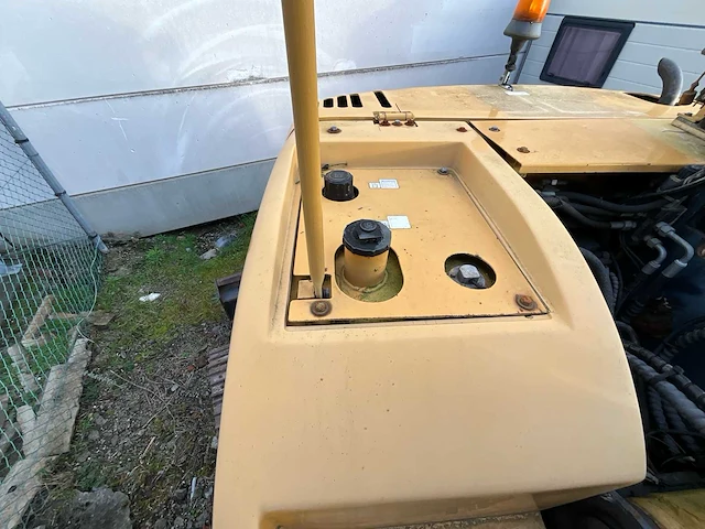 Liugong 908c - rupsgraafmachine - afbeelding 11 van  37