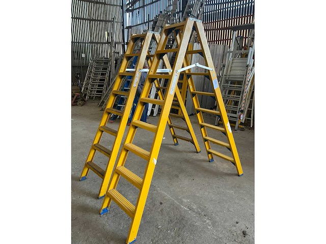 Lm dtrg 8 polyester trapladder (2x) - afbeelding 4 van  5