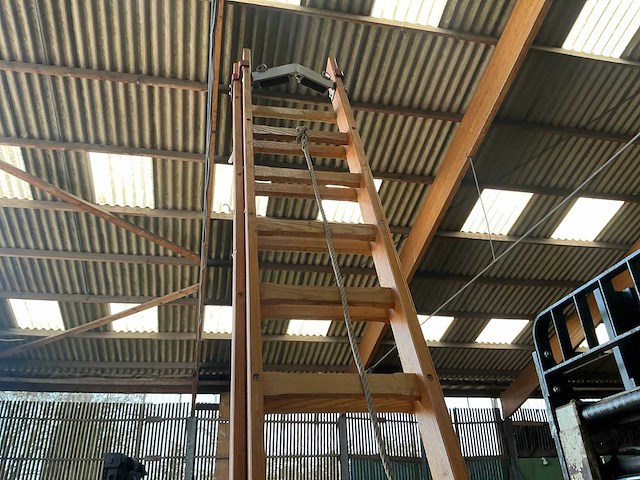 Lm t2x16 houten schuifladder - afbeelding 3 van  3