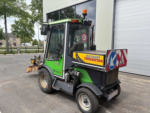 Lm trac - 2011 - 286 2wd - straatveegmachine - afbeelding 16 van  18