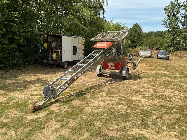 Lmb bouwmachines bouwlift - afbeelding 1 van  9