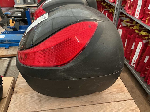 Lml scooter/ vespa topkoffer - afbeelding 1 van  1