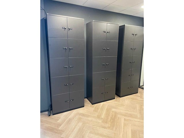 Locker (3x) - afbeelding 1 van  1