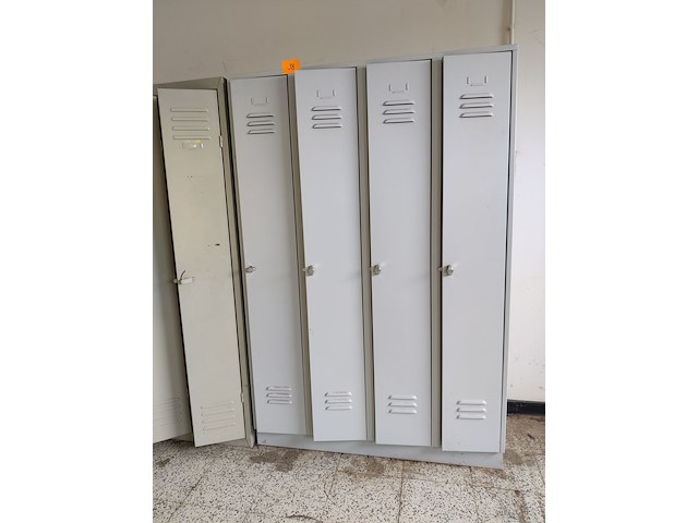 Locker - afbeelding 1 van  2