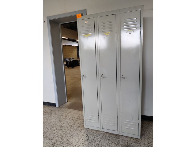 Locker - afbeelding 1 van  2
