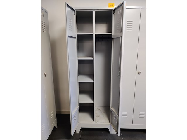 Locker - afbeelding 2 van  2