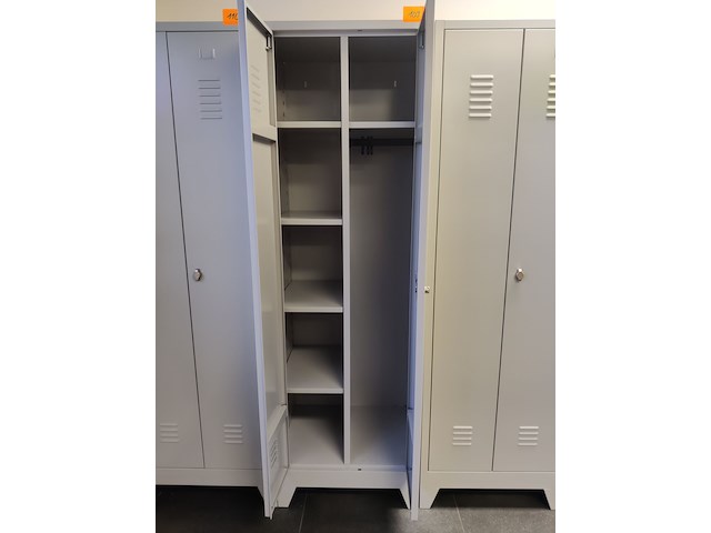 Locker - afbeelding 2 van  2