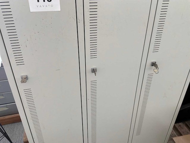 Lockerkast 3 deuren - afbeelding 4 van  5