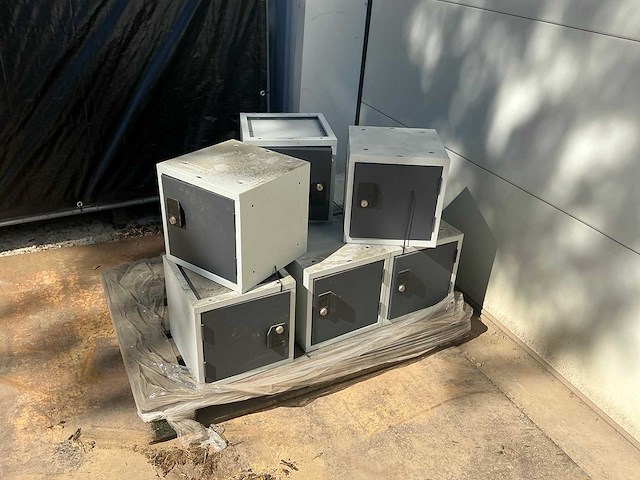Lockerkast (9x) - afbeelding 1 van  5