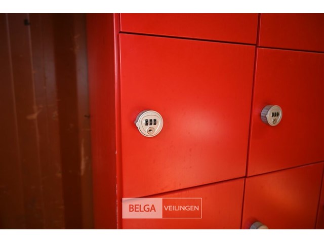 Lockerkast met 18 deuren - afbeelding 3 van  5