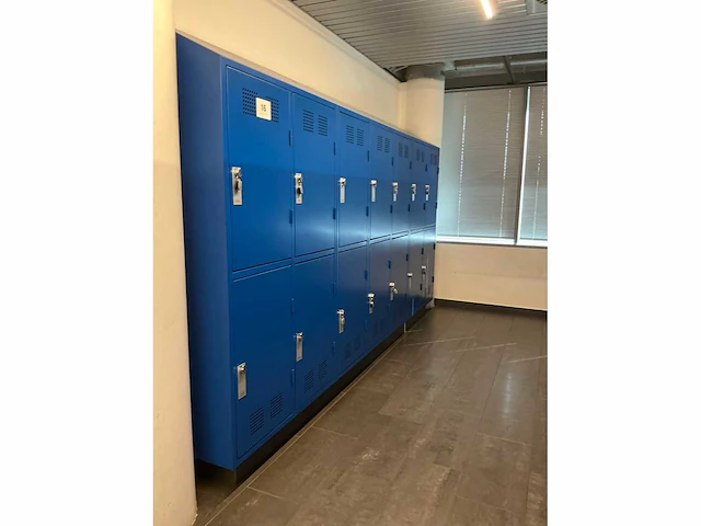 Lockerkast - afbeelding 2 van  4