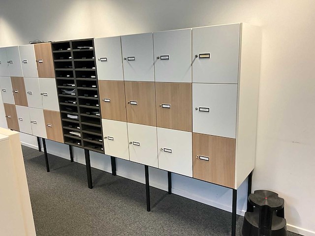 Lockerkast - afbeelding 1 van  4