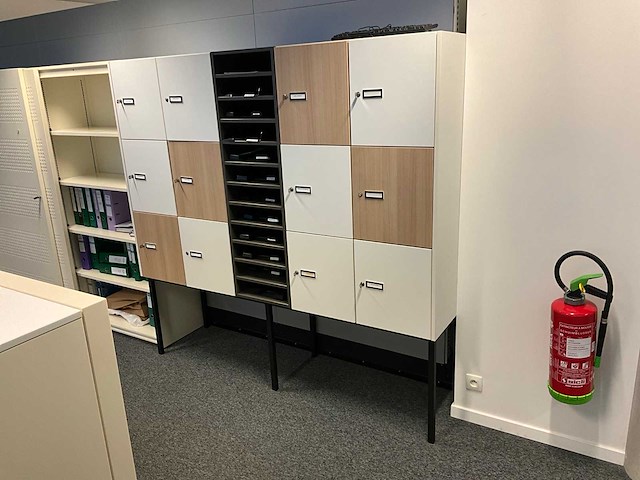 Lockerkast - afbeelding 1 van  4